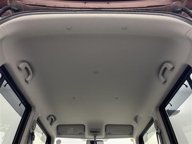 アルトラパン Ｘ　☆４ＷＤＡＢＳ　盗難防止装置　Ｄ席シートヒーター　電動格納ミラー　ウィンカーミラー　純正オーディオ　ヘッドライトレベライザー　純正アルミホイール　純正フロアマット　サイドバイザー（28枚目）