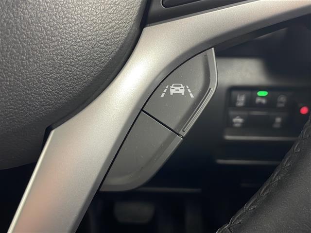 ハスラー ＪスタイルＩＩ　純正ナビ　フルセグＴＶ　全方位カメラ　純正ＡＷ　ＬＥＤヘッドライトアイドリングストップ　デュアルカメラブレーキサポート　クルーズコントロール　フォグライト　前席シートヒーター　ソナー　ＵＳＢポート（9枚目）