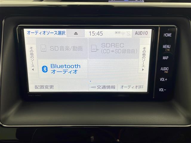 ヴォクシー ＺＳ　煌ＩＩＩ　４ＷＤ　トヨタセーフティセンス　純正ナビ　フルセグ　バックカメラ　両側パワースライドドア　ハーフレザー　クルーズコントロール　ＬＥＤオートライト　前後クリアランスソナー　スマートキー　ＥＴＣ　ドラレコ（4枚目）