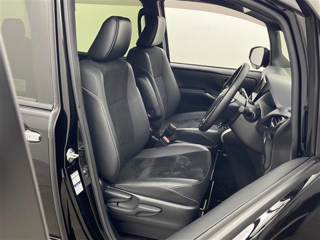 ヴォクシー ＺＳ　煌ＩＩＩ　４ＷＤ　トヨタセーフティセンス　純正ナビ　フルセグ　バックカメラ　両側パワースライドドア　ハーフレザー　クルーズコントロール　ＬＥＤオートライト　前後クリアランスソナー　スマートキー　ＥＴＣ　ドラレコ（17枚目）