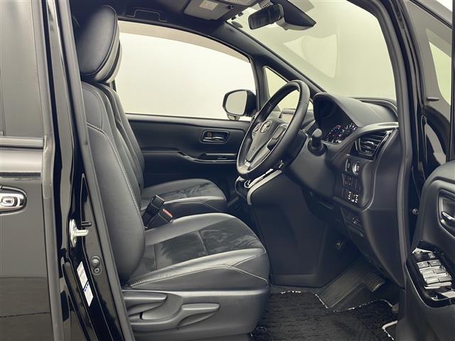 ヴォクシー ＺＳ　煌ＩＩＩ　４ＷＤ　トヨタセーフティセンス　純正ナビ　フルセグ　バックカメラ　両側パワースライドドア　ハーフレザー　クルーズコントロール　ＬＥＤオートライト　前後クリアランスソナー　スマートキー　ＥＴＣ　ドラレコ（18枚目）