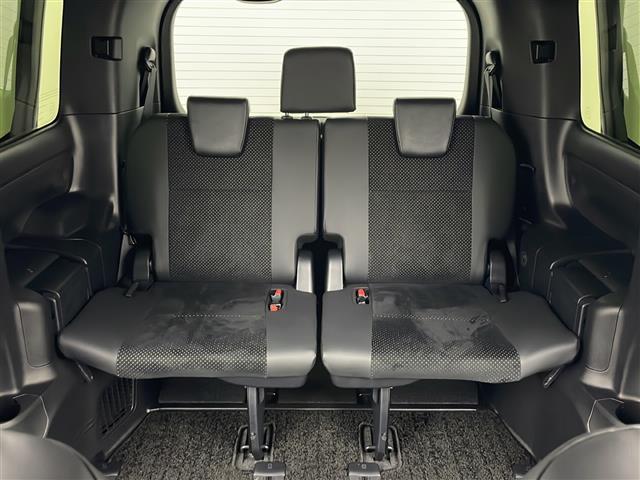 ヴォクシー ＺＳ　煌ＩＩＩ　４ＷＤ　トヨタセーフティセンス　純正ナビ　フルセグ　バックカメラ　両側パワースライドドア　ハーフレザー　クルーズコントロール　ＬＥＤオートライト　前後クリアランスソナー　スマートキー　ＥＴＣ　ドラレコ（20枚目）