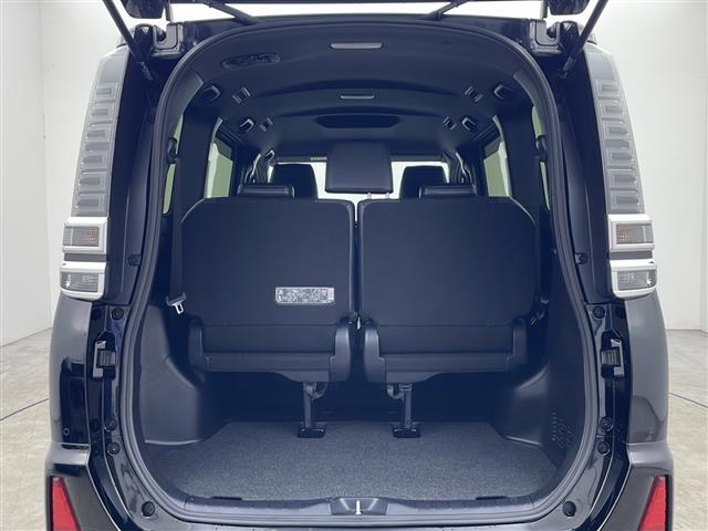 ヴォクシー ＺＳ　煌ＩＩＩ　４ＷＤ　トヨタセーフティセンス　純正ナビ　フルセグ　バックカメラ　両側パワースライドドア　ハーフレザー　クルーズコントロール　ＬＥＤオートライト　前後クリアランスソナー　スマートキー　ＥＴＣ　ドラレコ（24枚目）