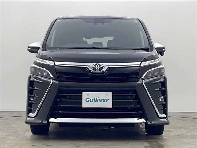 ヴォクシー ＺＳ　煌ＩＩＩ　４ＷＤ　トヨタセーフティセンス　純正ナビ　フルセグ　バックカメラ　両側パワースライドドア　ハーフレザー　クルーズコントロール　ＬＥＤオートライト　前後クリアランスソナー　スマートキー　ＥＴＣ　ドラレコ（26枚目）