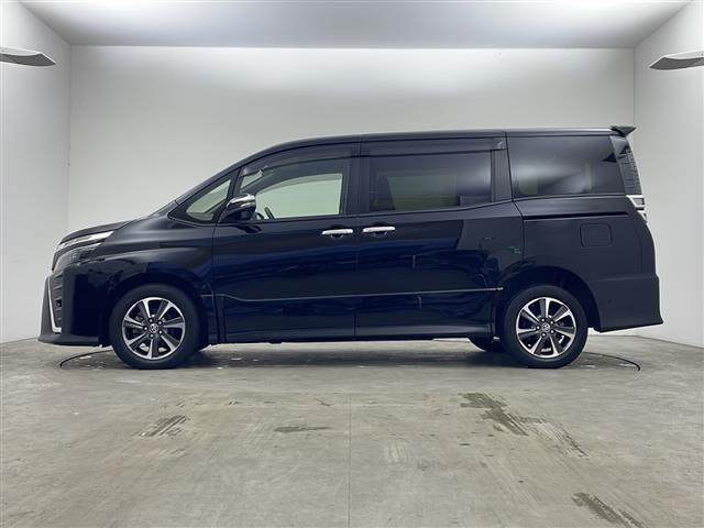 ヴォクシー ＺＳ　煌ＩＩＩ　４ＷＤ　トヨタセーフティセンス　純正ナビ　フルセグ　バックカメラ　両側パワースライドドア　ハーフレザー　クルーズコントロール　ＬＥＤオートライト　前後クリアランスソナー　スマートキー　ＥＴＣ　ドラレコ（29枚目）