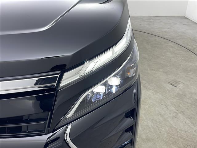 ヴォクシー ＺＳ　煌ＩＩＩ　４ＷＤ　トヨタセーフティセンス　純正ナビ　フルセグ　バックカメラ　両側パワースライドドア　ハーフレザー　クルーズコントロール　ＬＥＤオートライト　前後クリアランスソナー　スマートキー　ＥＴＣ　ドラレコ（35枚目）