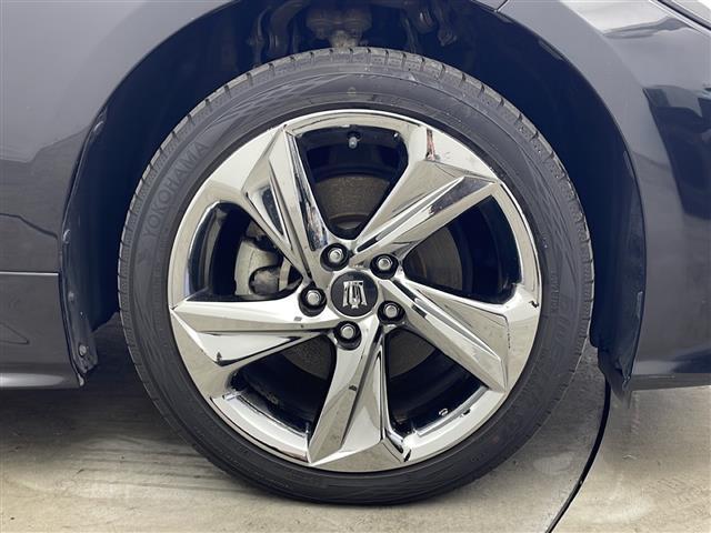 クラウンハイブリッド ＲＳアドバンス　Ｆｏｕｒ　４ＷＤ　サンルーフ　白革シート　純正ナビ　フルセグＴＶ　バックカメラ　純正ドライブレコーダー　ビルトインＥＴＣ　ＵＳＢポート　電動パーキングブレーキ　オートブレーキホールド　トヨタセーフティセンス（40枚目）