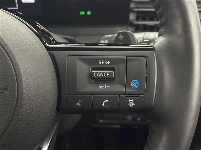 セレナ ハイウェイスターV 4WD Bluetooth AM FM ビルトインETC 前席シートヒーター 後席シートヒーター ステアリングヒーター パドルシフト 両側パワースライドドア 純正AW 前後コーナーセンサー サンシェー(3枚目)