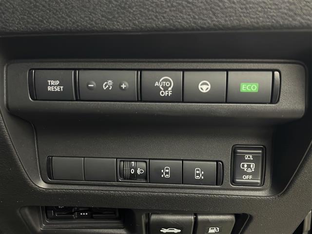 セレナ ハイウェイスターV 4WD Bluetooth AM FM ビルトインETC 前席シートヒーター 後席シートヒーター ステアリングヒーター パドルシフト 両側パワースライドドア 純正AW 前後コーナーセンサー サンシェー(4枚目)