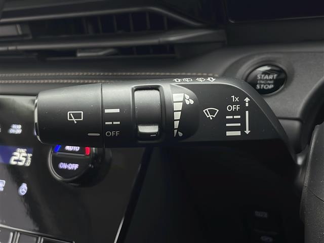 セレナ ハイウェイスターV 4WD Bluetooth AM FM ビルトインETC 前席シートヒーター 後席シートヒーター ステアリングヒーター パドルシフト 両側パワースライドドア 純正AW 前後コーナーセンサー サンシェー(7枚目)