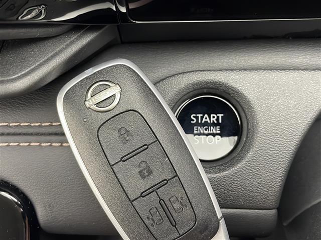 セレナ ハイウェイスターV 4WD Bluetooth AM FM ビルトインETC 前席シートヒーター 後席シートヒーター ステアリングヒーター パドルシフト 両側パワースライドドア 純正AW 前後コーナーセンサー サンシェー(19枚目)