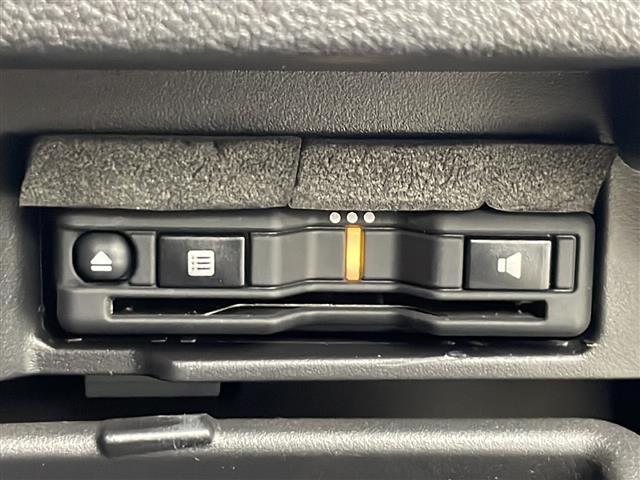 セレナ ハイウェイスターV 社外ナビ フルセグTV アラウンドビューモニター デジタルインナーミラー ドライブレコーダー 両側パワースライドドア プロパイロット エマブレ ブラインドスポットモニター ETC LEDライト フォグ(14枚目)