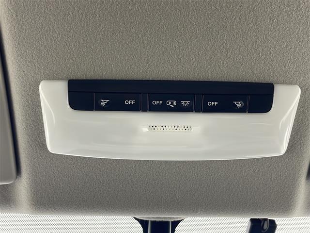 セレナ ハイウェイスターV 社外ナビ フルセグTV アラウンドビューモニター デジタルインナーミラー ドライブレコーダー 両側パワースライドドア プロパイロット エマブレ ブラインドスポットモニター ETC LEDライト フォグ(19枚目)