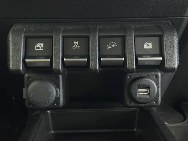 ジムニーシエラ ＪＣ　ワンオーナー　純正ナビ　バックカメラ　ＥＴＣ　ＬＥＤヘッドライト　純正ＡＷ　フルセグＴＶ　クルーズコントロール　前席シートヒーター　プッシュスタート　レザー調シートカバー　前方ドライブレコーダー（12枚目）