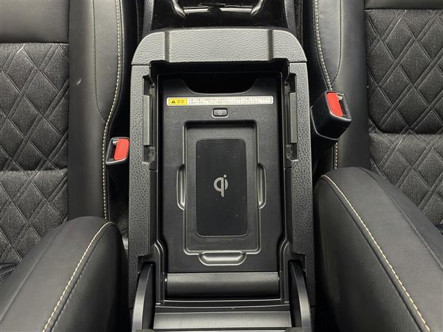 ハリアー プレミアム　アドバンスドパッケージ　ＪＢＬプレミアムサウンド　純正ＳＤナビ　フルセグ　パノラミックビューモニター　パワーバックドア　レーダークルーズコントロール　レーンキープ　オートマチックハイビーム　ＬＥＤオートライト　ウッドコンビ（18枚目）