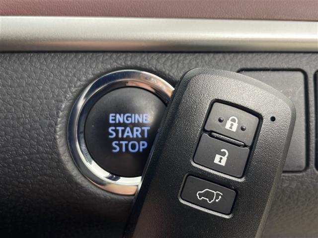 ハリアー プレミアム　アドバンスドパッケージ　ＪＢＬプレミアムサウンド　純正ＳＤナビ　フルセグ　パノラミックビューモニター　パワーバックドア　レーダークルーズコントロール　レーンキープ　オートマチックハイビーム　ＬＥＤオートライト　ウッドコンビ（20枚目）