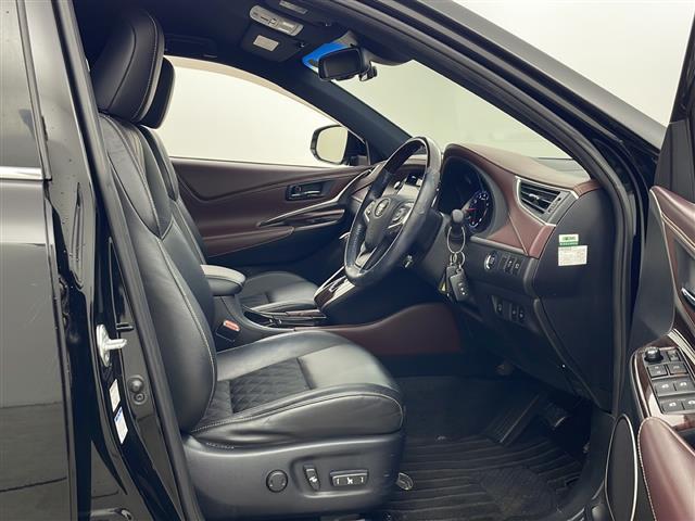 ハリアー プレミアム　アドバンスドパッケージ　ＪＢＬプレミアムサウンド　純正ＳＤナビ　フルセグ　パノラミックビューモニター　パワーバックドア　レーダークルーズコントロール　レーンキープ　オートマチックハイビーム　ＬＥＤオートライト　ウッドコンビ（21枚目）