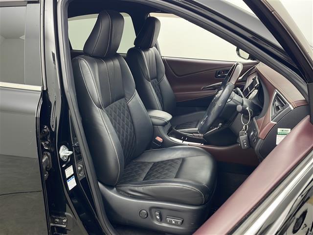 ハリアー プレミアム　アドバンスドパッケージ　ＪＢＬプレミアムサウンド　純正ＳＤナビ　フルセグ　パノラミックビューモニター　パワーバックドア　レーダークルーズコントロール　レーンキープ　オートマチックハイビーム　ＬＥＤオートライト　ウッドコンビ（22枚目）