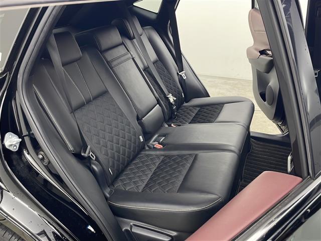 ハリアー プレミアム　アドバンスドパッケージ　ＪＢＬプレミアムサウンド　純正ＳＤナビ　フルセグ　パノラミックビューモニター　パワーバックドア　レーダークルーズコントロール　レーンキープ　オートマチックハイビーム　ＬＥＤオートライト　ウッドコンビ（24枚目）