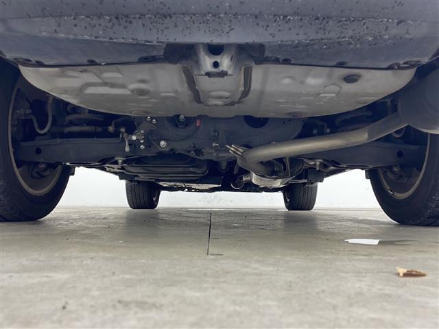 ハリアー プレミアム　アドバンスドパッケージ　ＪＢＬプレミアムサウンド　純正ＳＤナビ　フルセグ　パノラミックビューモニター　パワーバックドア　レーダークルーズコントロール　レーンキープ　オートマチックハイビーム　ＬＥＤオートライト　ウッドコンビ（41枚目）