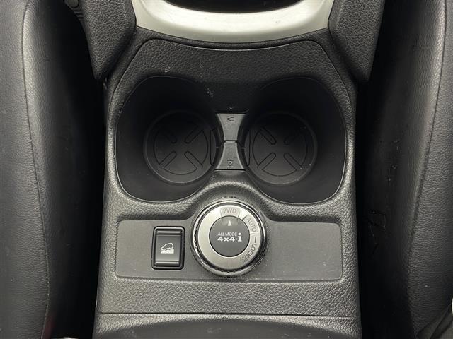 エクストレイル ２０Ｘｉ　純正ナビ　フルセグＴＶ　アラウンドビューカメラ　プロパイロット　パワーバックドア　衝突軽減防止ブレーキ　横滑り防止装置　前方ドラレコ　ビルトインＥＴＣ　ＬＥＤヘッドライト　オービスレーダー　フォグ（20枚目）