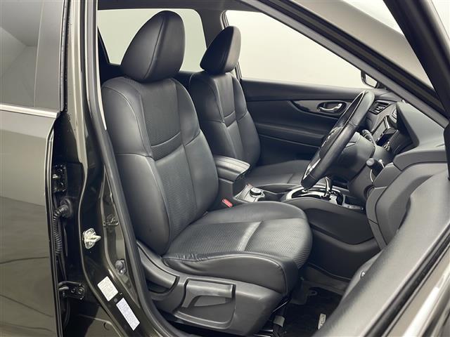 エクストレイル ２０Ｘｉ　純正ナビ　フルセグＴＶ　アラウンドビューカメラ　プロパイロット　パワーバックドア　衝突軽減防止ブレーキ　横滑り防止装置　前方ドラレコ　ビルトインＥＴＣ　ＬＥＤヘッドライト　オービスレーダー　フォグ（23枚目）