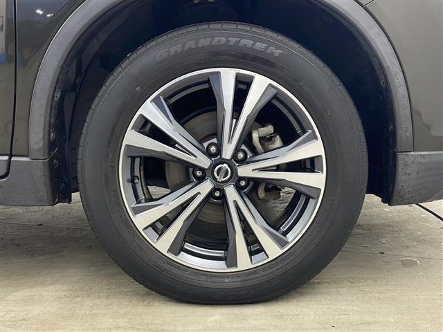 エクストレイル ２０Ｘｉ　純正ナビ　フルセグＴＶ　アラウンドビューカメラ　プロパイロット　パワーバックドア　衝突軽減防止ブレーキ　横滑り防止装置　前方ドラレコ　ビルトインＥＴＣ　ＬＥＤヘッドライト　オービスレーダー　フォグ（31枚目）