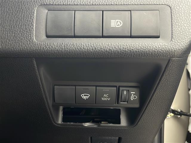 アクア Ｘ　ワンオーナー　フルセグＴＶ　バックカメラ　プッシュスタート　スマートキー　トヨタセーフティンス　寒冷地仕様　フロントワイパーデアイサー　ドアミラーヒーター　ＬＥＤヘッドライト　ウィンカーミラー（4枚目）