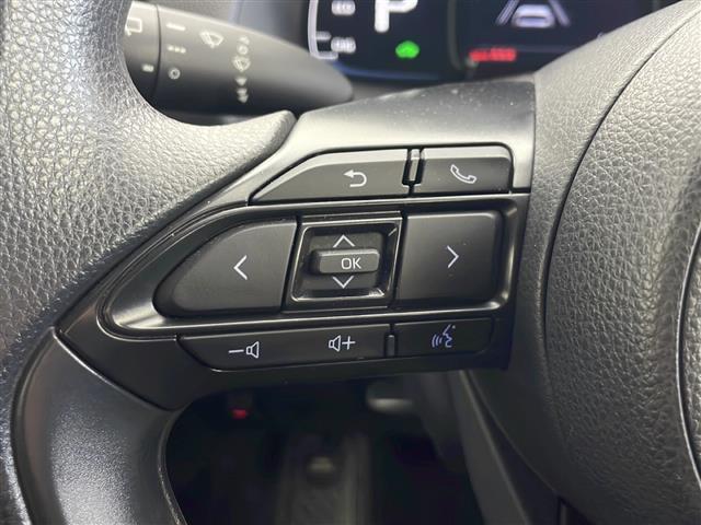 アクア Ｘ　ワンオーナー　フルセグＴＶ　バックカメラ　プッシュスタート　スマートキー　トヨタセーフティンス　寒冷地仕様　フロントワイパーデアイサー　ドアミラーヒーター　ＬＥＤヘッドライト　ウィンカーミラー（6枚目）