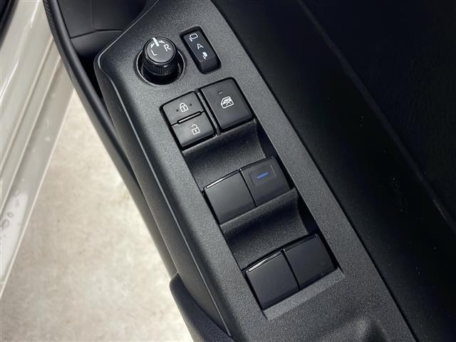 アクア Ｘ　ワンオーナー　フルセグＴＶ　バックカメラ　プッシュスタート　スマートキー　トヨタセーフティンス　寒冷地仕様　フロントワイパーデアイサー　ドアミラーヒーター　ＬＥＤヘッドライト　ウィンカーミラー（21枚目）
