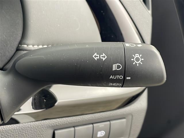 アクア Ｇ　純正ナビ　バックカメラ　衝突被害軽減ブレーキ　レーダークルーズコントロール　横滑り防止装置　寒冷地仕様　ＬＥＤライト　バックカメラ　ＥＴＣ　前後コーナーセンサー　レーンキープアシスト　スマートキー（8枚目）