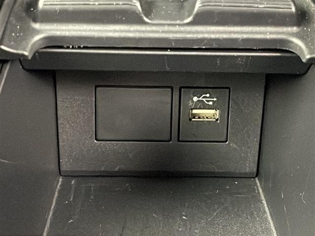 アクア Ｇ　純正ナビ　バックカメラ　衝突被害軽減ブレーキ　レーダークルーズコントロール　横滑り防止装置　寒冷地仕様　ＬＥＤライト　バックカメラ　ＥＴＣ　前後コーナーセンサー　レーンキープアシスト　スマートキー（19枚目）