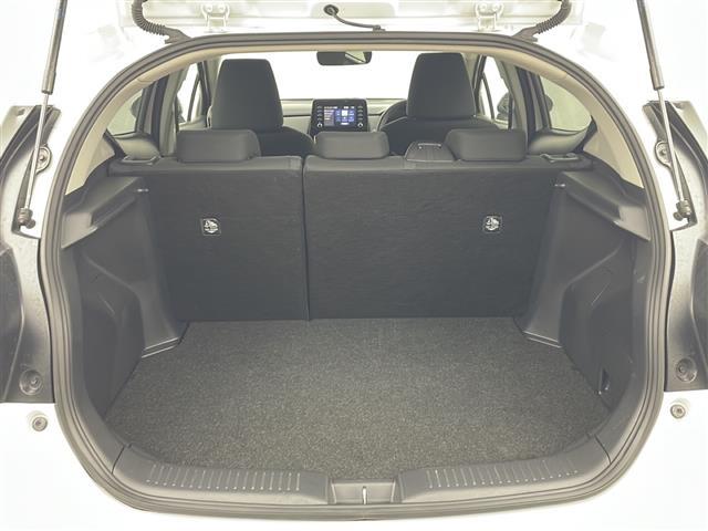 アクア Ｇ　純正ナビ　バックカメラ　衝突被害軽減ブレーキ　レーダークルーズコントロール　横滑り防止装置　寒冷地仕様　ＬＥＤライト　バックカメラ　ＥＴＣ　前後コーナーセンサー　レーンキープアシスト　スマートキー（27枚目）