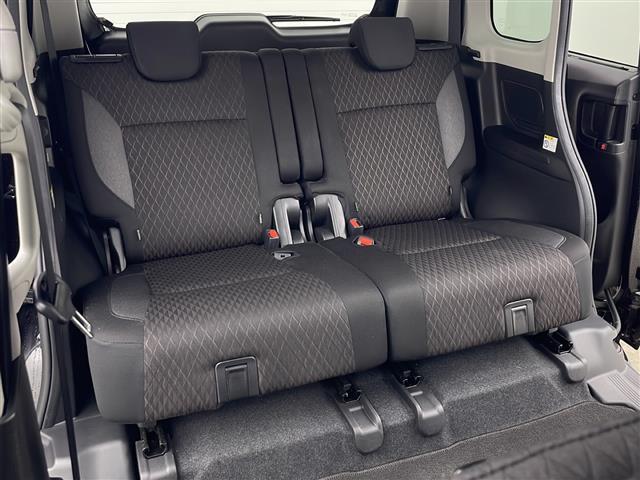 ソリオバンディット ハイブリッドＭＶ　衝突軽減　純正ナビ　フルセグ　全方位カメラ　両側パワースライドドア　レーンキープアシスト　コーナーセンサーレーダークルーズコントロール　アイドリングストップ　ＥＴＣ２．０　ステアリングスイッチ（21枚目）