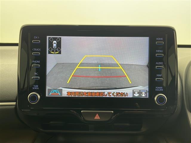 ヤリスクロス ハイブリッドＺ　４ＷＤ　純正ディスプレイオーディオ　バックカメラ　ハーフレザーシート　衝突軽減装置　レーンキープアシスト　横滑り防止装置　コーナーセンサー　クルーズコントロール　オートブレーキホールド　オートライト（4枚目）