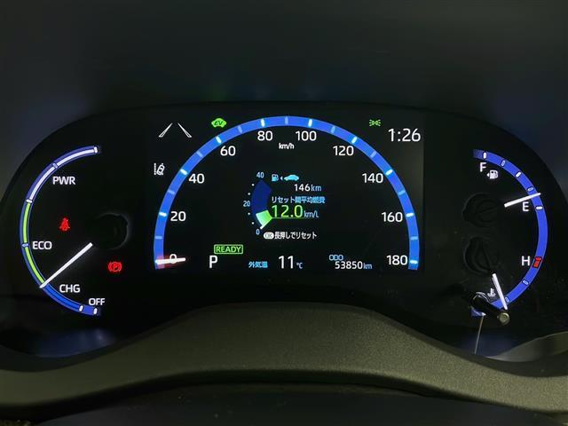 ヤリスクロス ハイブリッドＺ　４ＷＤ　純正ディスプレイオーディオ　バックカメラ　ハーフレザーシート　衝突軽減装置　レーンキープアシスト　横滑り防止装置　コーナーセンサー　クルーズコントロール　オートブレーキホールド　オートライト（5枚目）