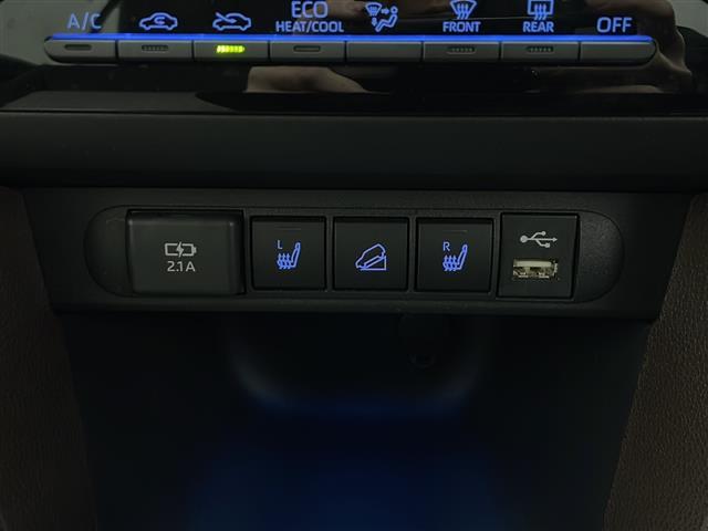 ヤリスクロス ハイブリッドＺ　４ＷＤ　純正ディスプレイオーディオ　バックカメラ　ハーフレザーシート　衝突軽減装置　レーンキープアシスト　横滑り防止装置　コーナーセンサー　クルーズコントロール　オートブレーキホールド　オートライト（15枚目）