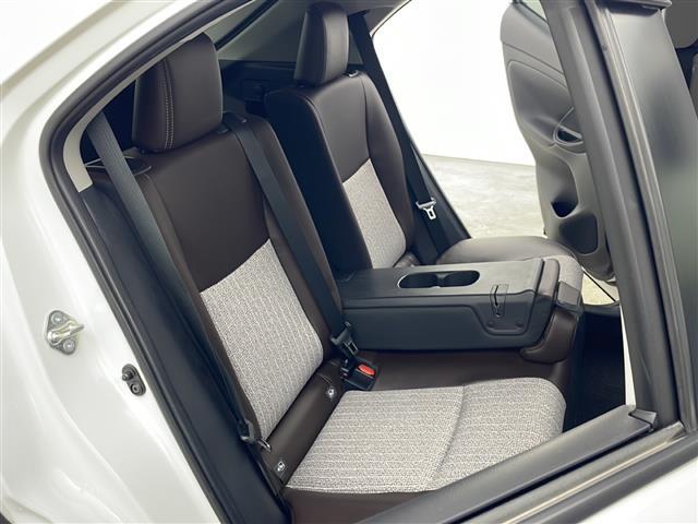 ヤリスクロス ハイブリッドＺ　４ＷＤ　純正ディスプレイオーディオ　バックカメラ　ハーフレザーシート　衝突軽減装置　レーンキープアシスト　横滑り防止装置　コーナーセンサー　クルーズコントロール　オートブレーキホールド　オートライト（23枚目）