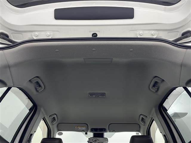 ヤリスクロス ハイブリッドＺ　４ＷＤ　純正ディスプレイオーディオ　バックカメラ　ハーフレザーシート　衝突軽減装置　レーンキープアシスト　横滑り防止装置　コーナーセンサー　クルーズコントロール　オートブレーキホールド　オートライト（27枚目）