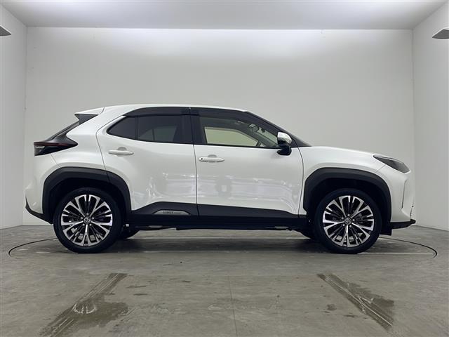 ヤリスクロス ハイブリッドＺ　４ＷＤ　純正ディスプレイオーディオ　バックカメラ　ハーフレザーシート　衝突軽減装置　レーンキープアシスト　横滑り防止装置　コーナーセンサー　クルーズコントロール　オートブレーキホールド　オートライト（35枚目）