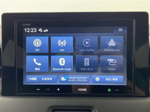 ヴェゼル ｅ：ＨＥＶ　Ｚ　純正ディスプレイオーディオ　バックカメラ　純正ＡＷ　ＬＥＤヘッドライト　ハーフレザーシート　ステアリングヒーター　スマートキー　パドルシフト　前席シートヒーター　ＥＴＣ　前後ドライブレコーダー（3枚目）