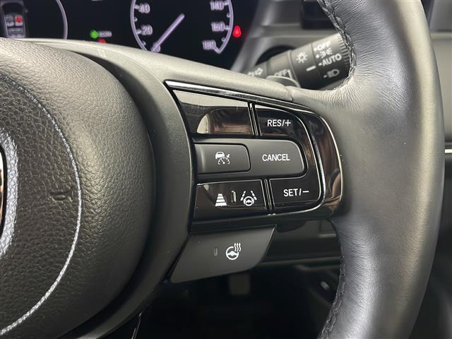 ヴェゼル ｅ：ＨＥＶ　Ｚ　純正ディスプレイオーディオ　バックカメラ　純正ＡＷ　ＬＥＤヘッドライト　ハーフレザーシート　ステアリングヒーター　スマートキー　パドルシフト　前席シートヒーター　ＥＴＣ　前後ドライブレコーダー（10枚目）