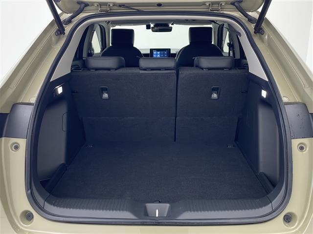 ヴェゼル ｅ：ＨＥＶ　Ｚ　純正ディスプレイオーディオ　バックカメラ　純正ＡＷ　ＬＥＤヘッドライト　ハーフレザーシート　ステアリングヒーター　スマートキー　パドルシフト　前席シートヒーター　ＥＴＣ　前後ドライブレコーダー（24枚目）