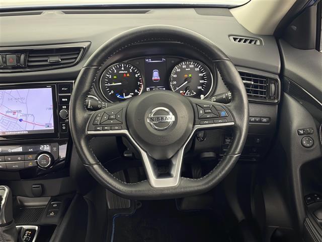 エクストレイル ２０Ｘｉ　ハイブリッド　プロパイロット　純正９インチナビ　フルセグＴＶ　純正１１インチフリップダウンモニター　全方位カメラ　デジタルインナーミラー　ＥＴＣ２．０　電動リアゲート　ＬＥＤヘッドライト　全席シートヒーター　ＥＴＣ（5枚目）