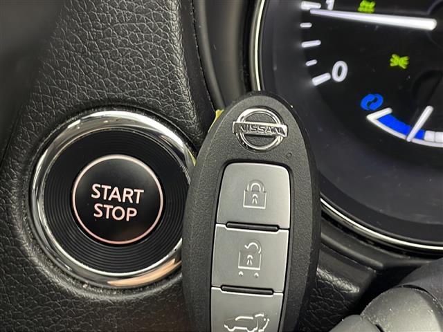 エクストレイル ２０Ｘｉ　ハイブリッド　プロパイロット　純正９インチナビ　フルセグＴＶ　純正１１インチフリップダウンモニター　全方位カメラ　デジタルインナーミラー　ＥＴＣ２．０　電動リアゲート　ＬＥＤヘッドライト　全席シートヒーター　ＥＴＣ（11枚目）