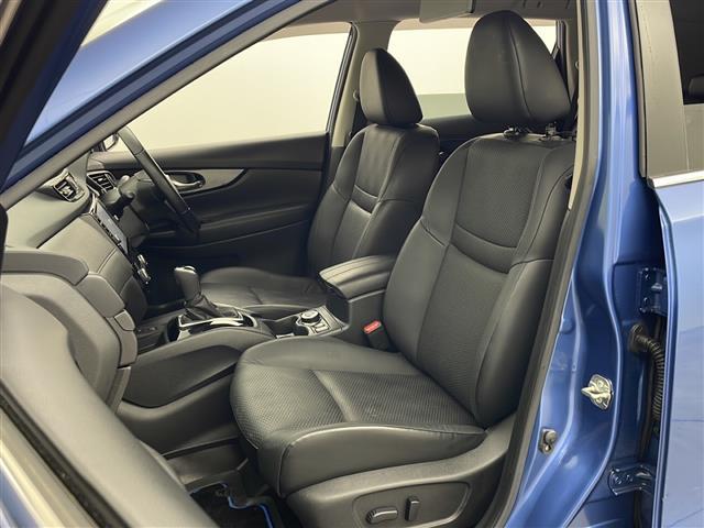 エクストレイル ２０Ｘｉ　ハイブリッド　プロパイロット　純正９インチナビ　フルセグＴＶ　純正１１インチフリップダウンモニター　全方位カメラ　デジタルインナーミラー　ＥＴＣ２．０　電動リアゲート　ＬＥＤヘッドライト　全席シートヒーター　ＥＴＣ（21枚目）