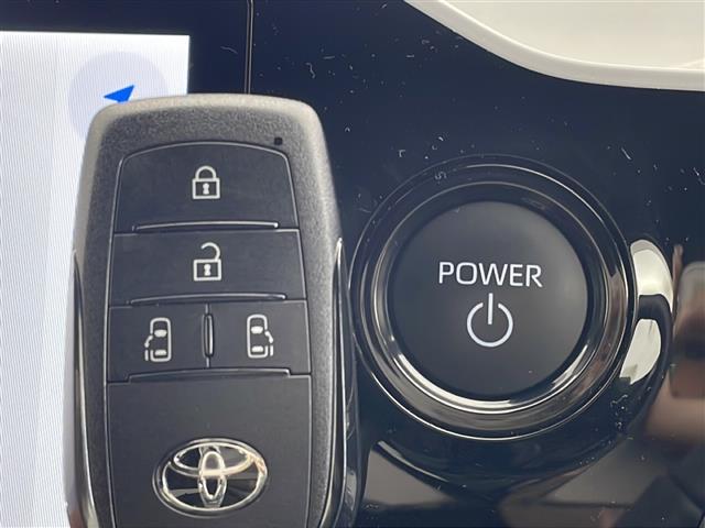 ヴォクシー ハイブリッドＳ－Ｚ　寒冷地仕様　トヨタチームメイト　純正１０．５インチナビ　ＣＤ　ＤＶＤ　フルセグ　パノラミックビューモニター　フリップダウンモニター　両側パワースライドドア　ＬＥＤオートライト　スマートキー　ＥＴＣ（14枚目）