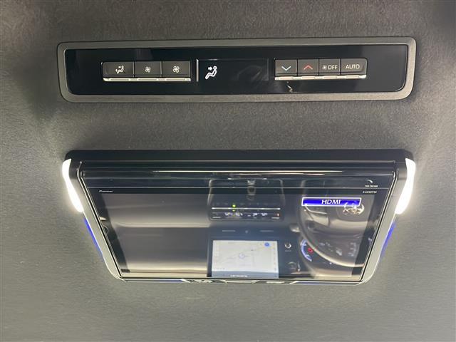 ヴォクシー ハイブリッドＳ－Ｚ　寒冷地仕様　トヨタチームメイト　純正１０．５インチナビ　ＣＤ　ＤＶＤ　フルセグ　パノラミックビューモニター　フリップダウンモニター　両側パワースライドドア　ＬＥＤオートライト　スマートキー　ＥＴＣ（16枚目）
