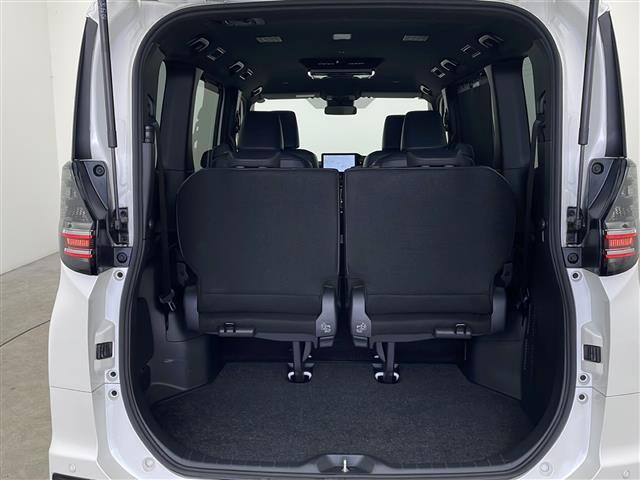 ヴォクシー ハイブリッドＳ－Ｚ　寒冷地仕様　トヨタチームメイト　純正１０．５インチナビ　ＣＤ　ＤＶＤ　フルセグ　パノラミックビューモニター　フリップダウンモニター　両側パワースライドドア　ＬＥＤオートライト　スマートキー　ＥＴＣ（25枚目）