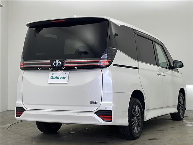 ヴォクシー ハイブリッドＳ－Ｚ　寒冷地仕様　トヨタチームメイト　純正１０．５インチナビ　ＣＤ　ＤＶＤ　フルセグ　パノラミックビューモニター　フリップダウンモニター　両側パワースライドドア　ＬＥＤオートライト　スマートキー　ＥＴＣ（35枚目）